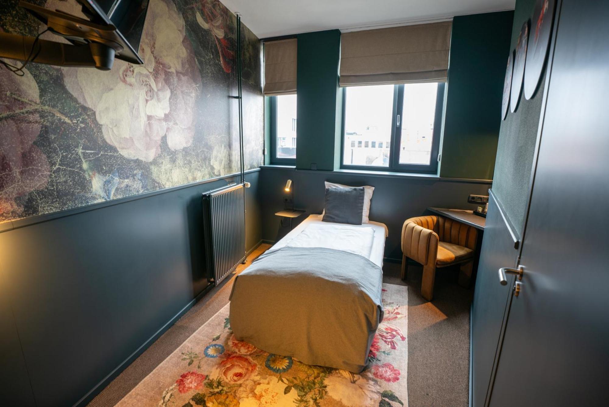 Stadshotel 헤를렌 외부 사진